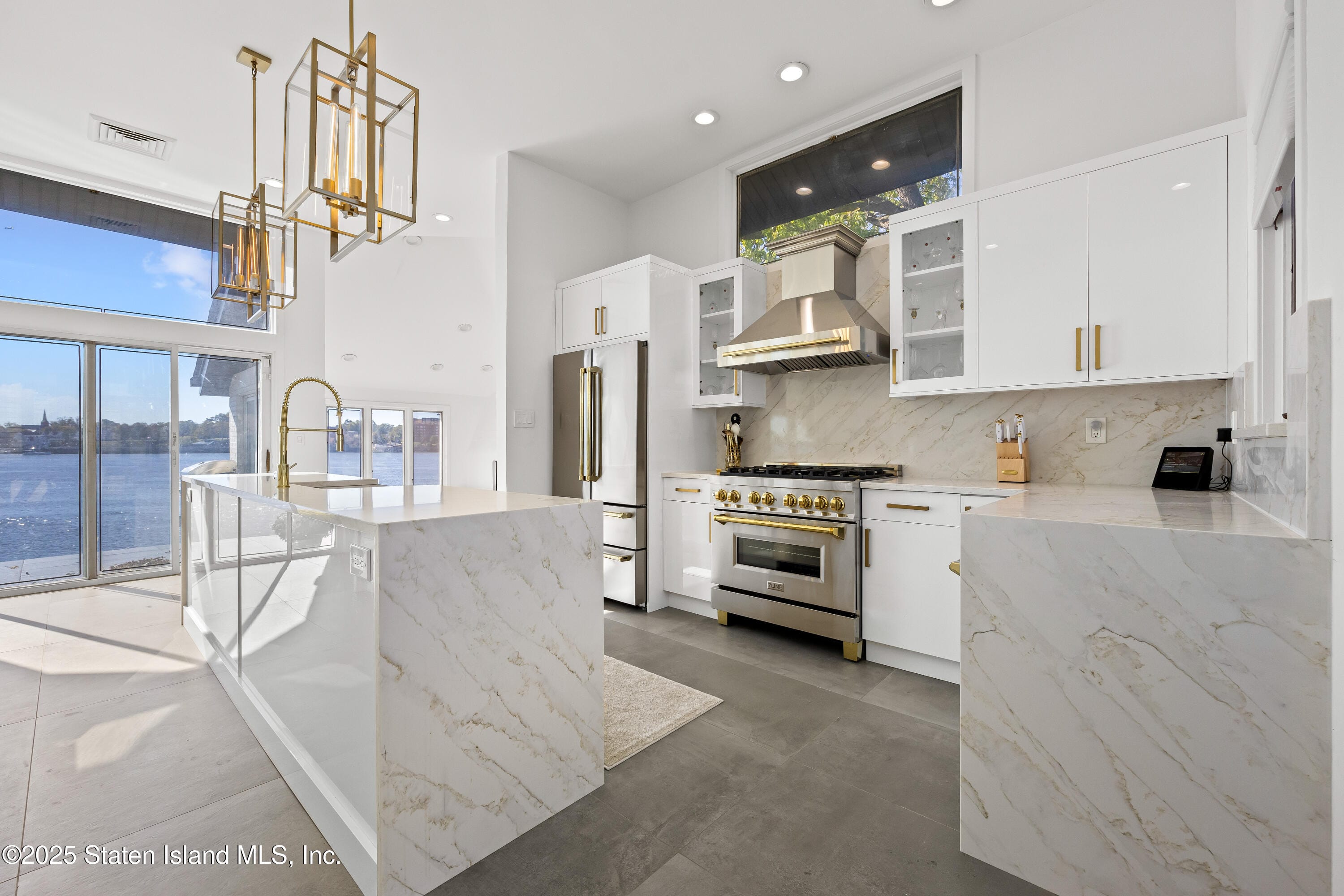 2 Wards Point Avenue, Staten Island, NY, 10307 image 13