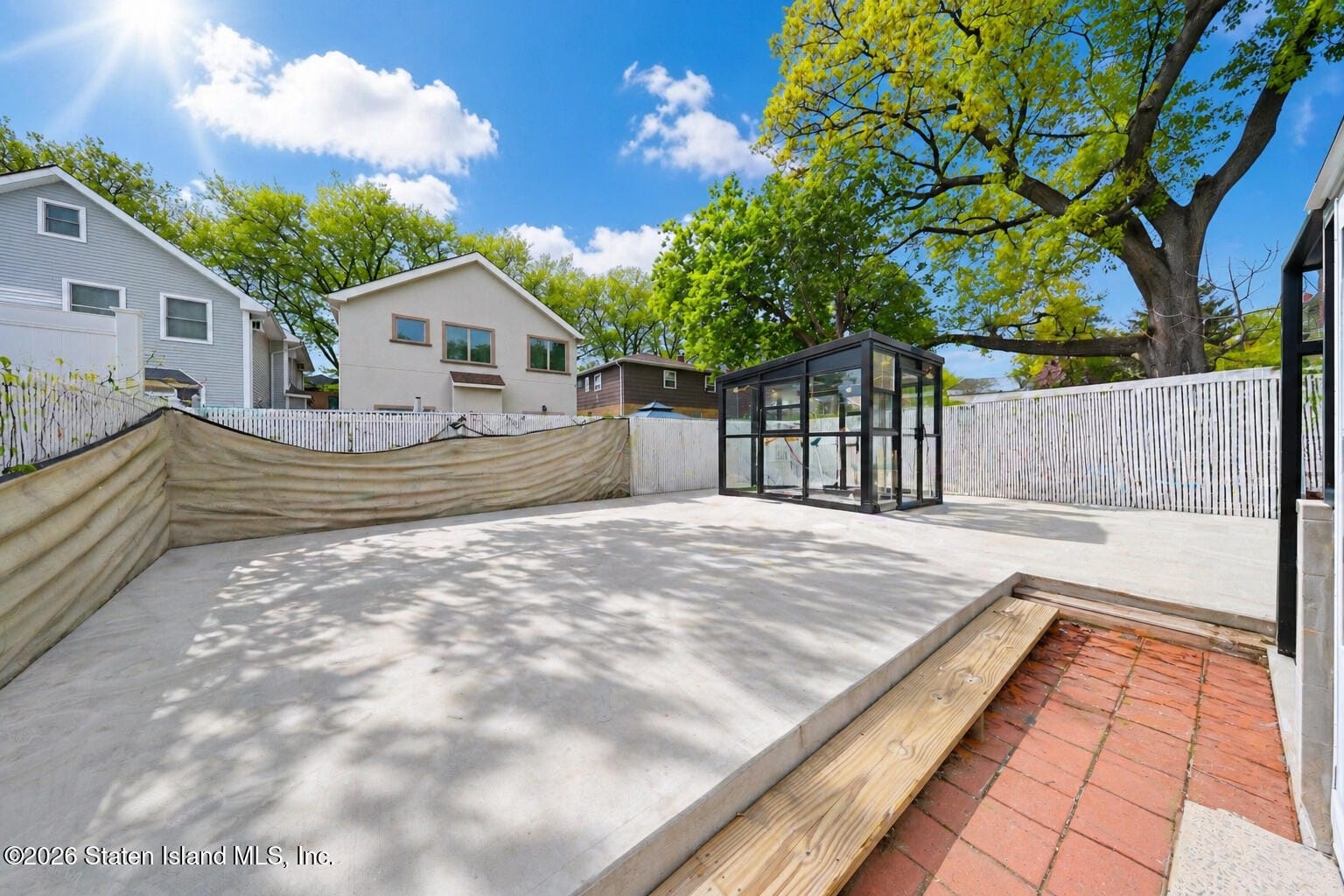 270 Greeley Avenue Image 2