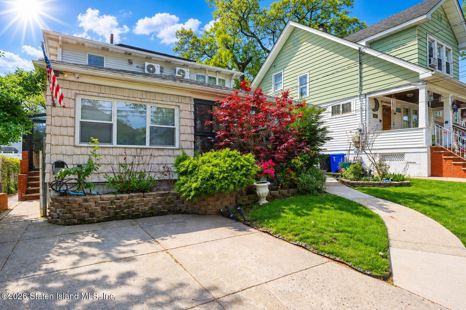 270 Greeley Avenue Image 3