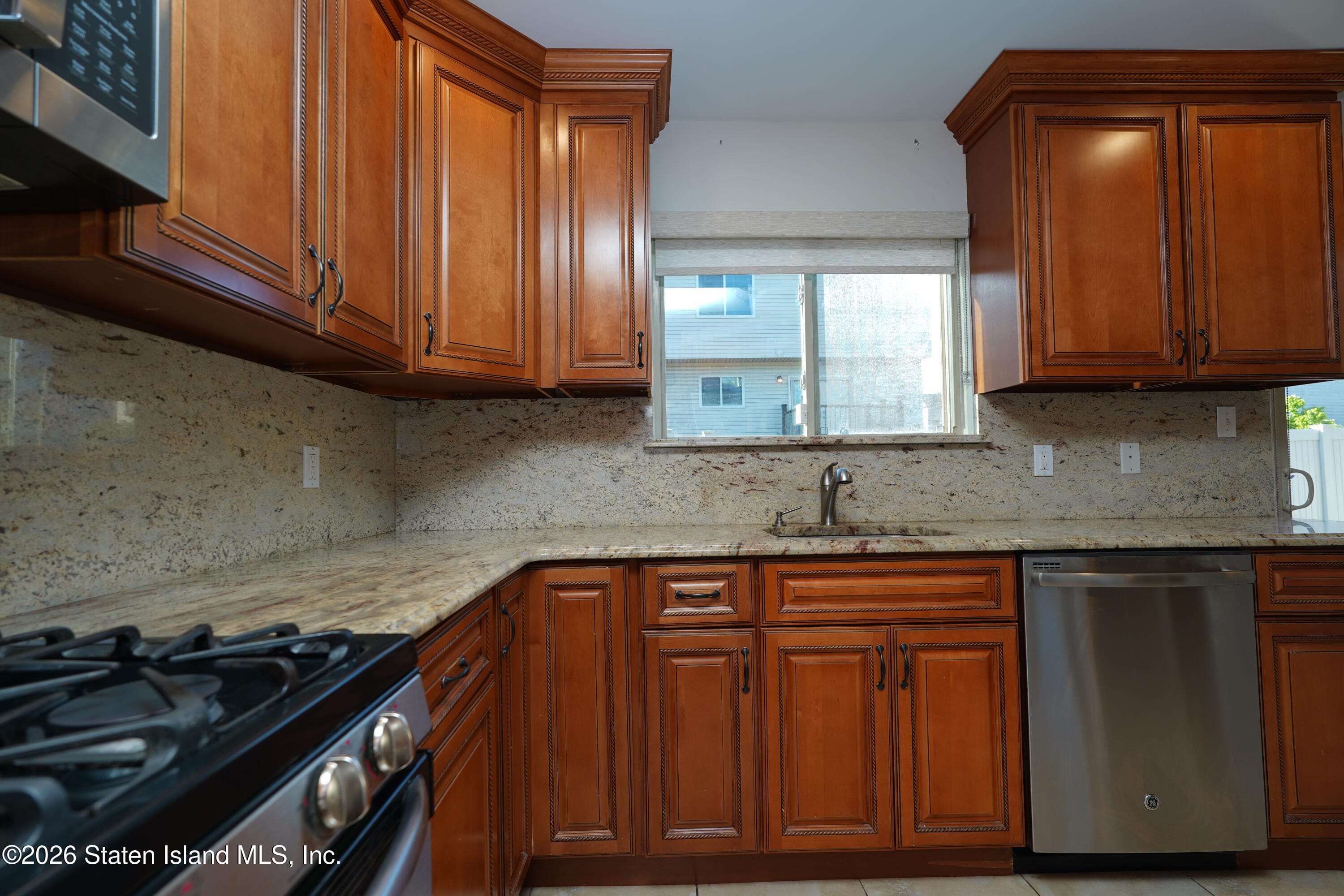 66 Plumtree Lane, Staten Island, NY, 10309 image 18