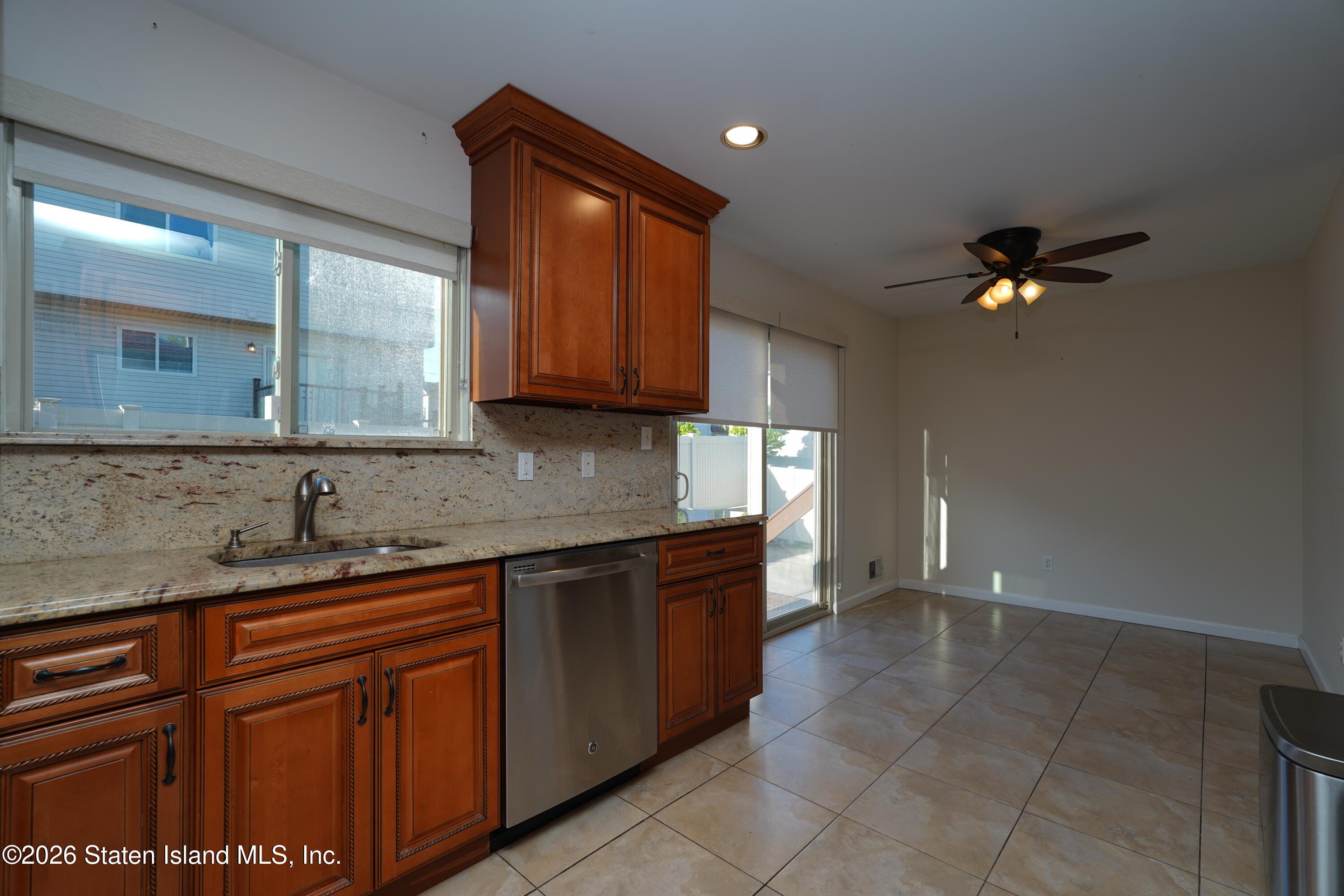 66 Plumtree Lane, Staten Island, NY, 10309 image 19