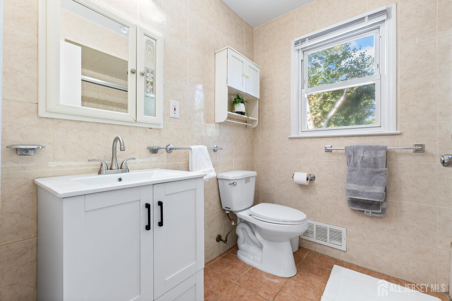 55 Ainsworth Avenue, East Brunswick, NJ, 08816 image 20