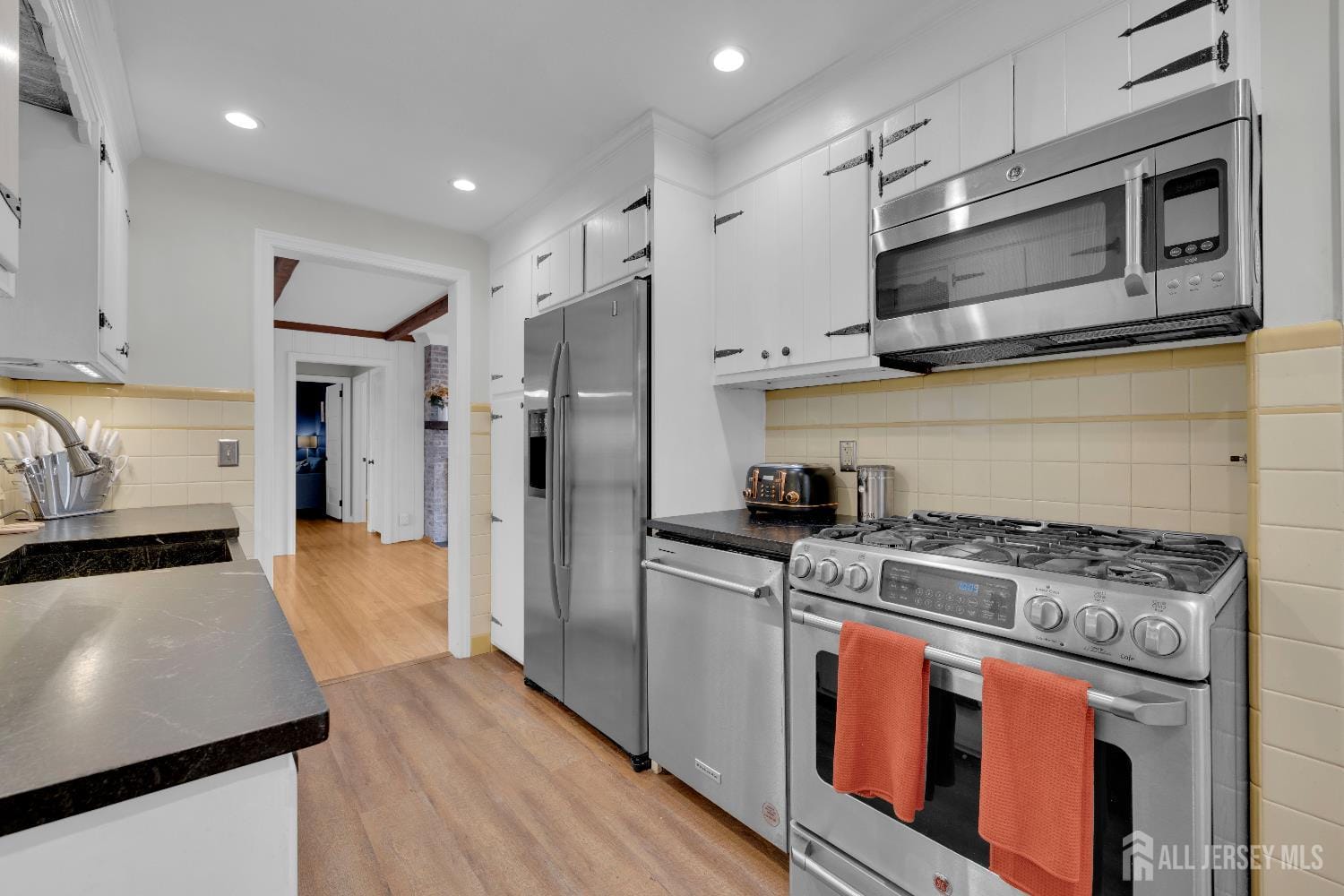 369 Union Avenue, Middlesex, NJ, 08846 image 12