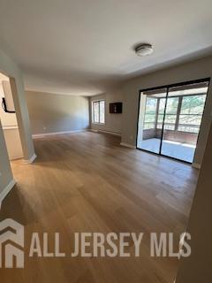 140 Amberly Drive J Image 4