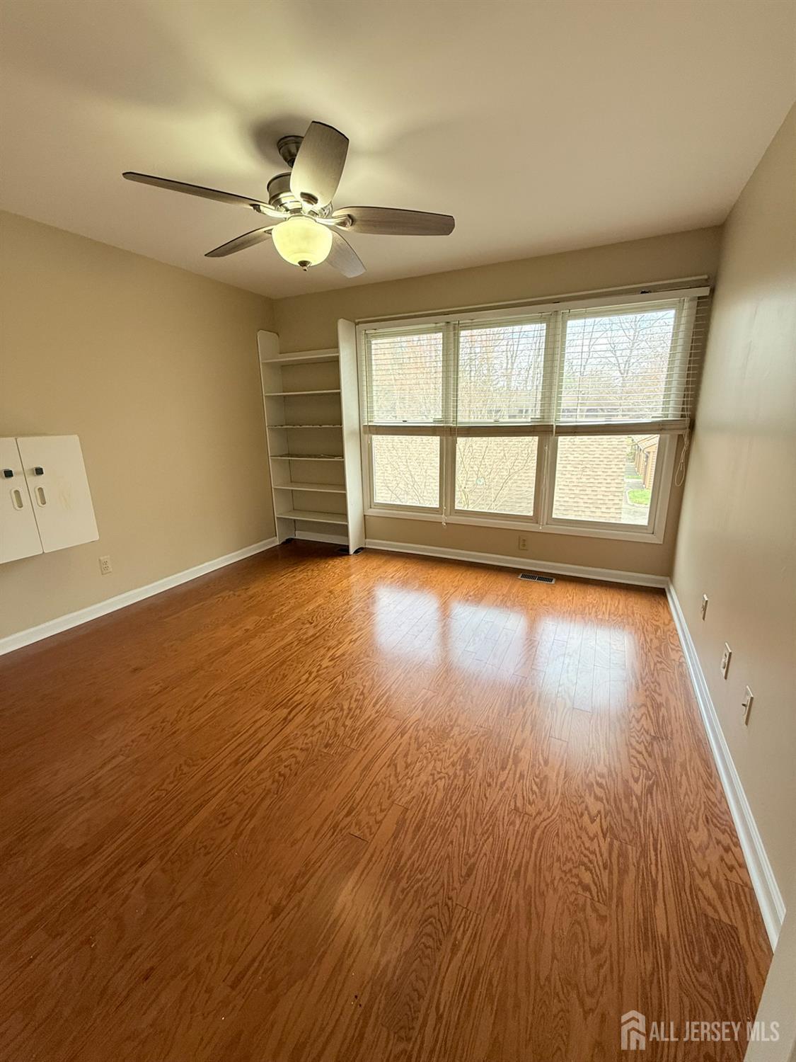 54 Holly Court, Edison, NJ, 08820 image 33