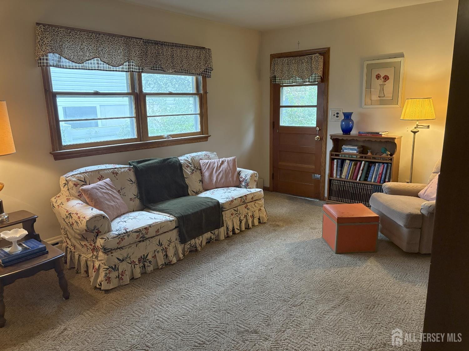 7 Walnut Street Image 4