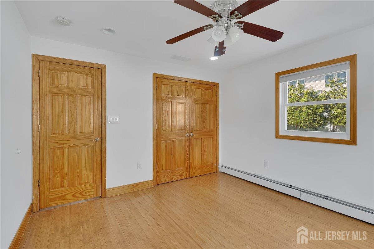 95 E Calvert Avenue, Edison, NJ, 08820 image 23