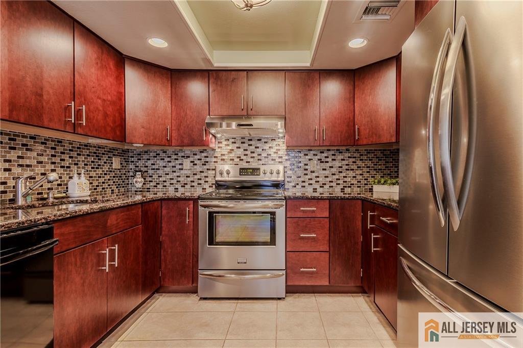 30 Larch Plaza 30A, Monroe, NJ, 08831 image 11