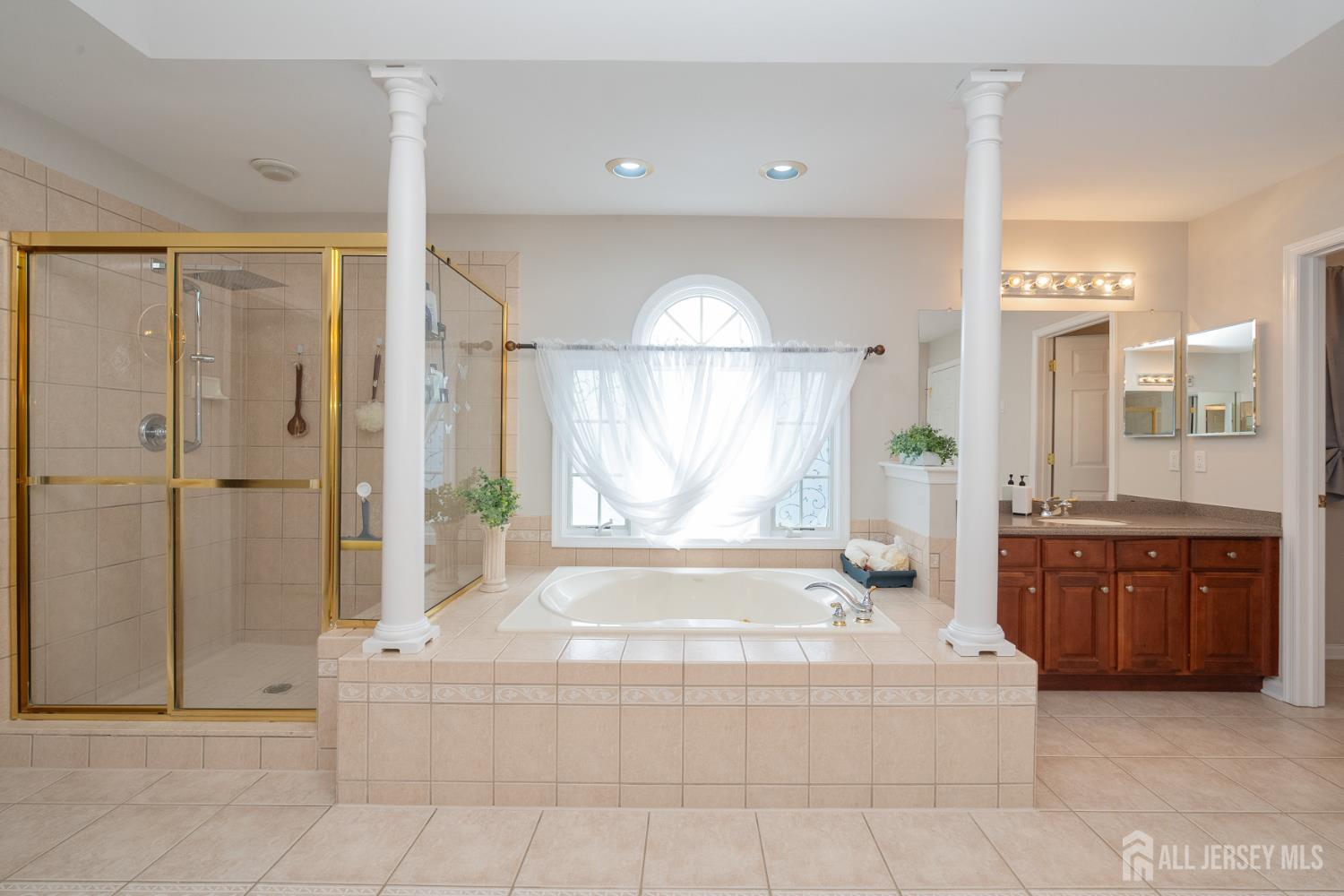 9 Stonegate Drive, Monroe, NJ, 08831 image 58