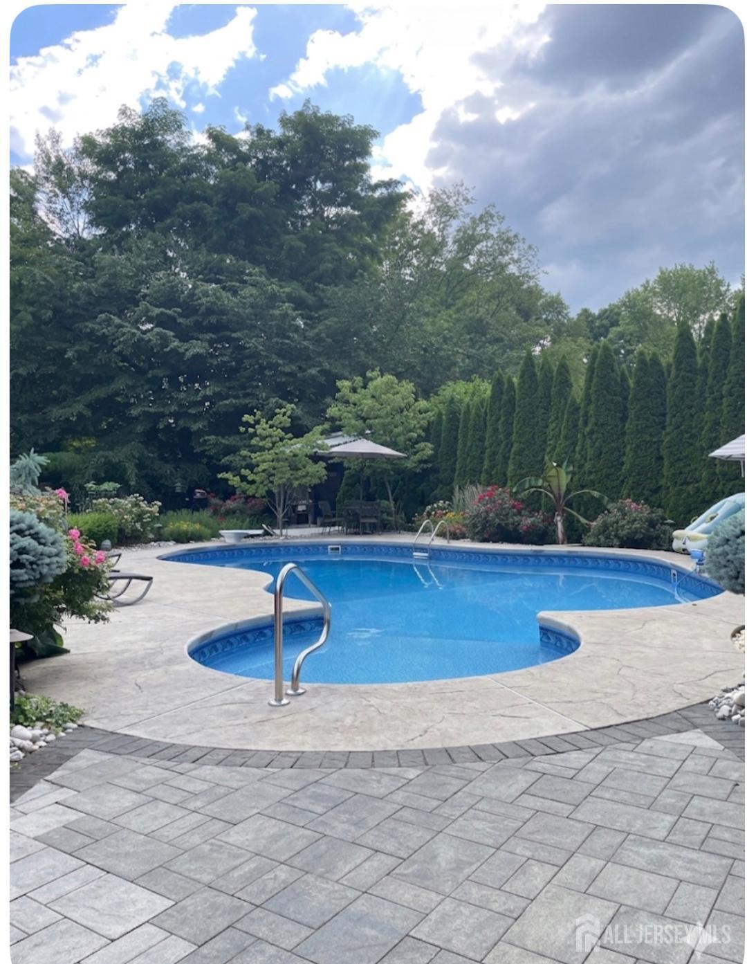 11 Apple Manor Lane, East Brunswick, NJ, 08816 image 27