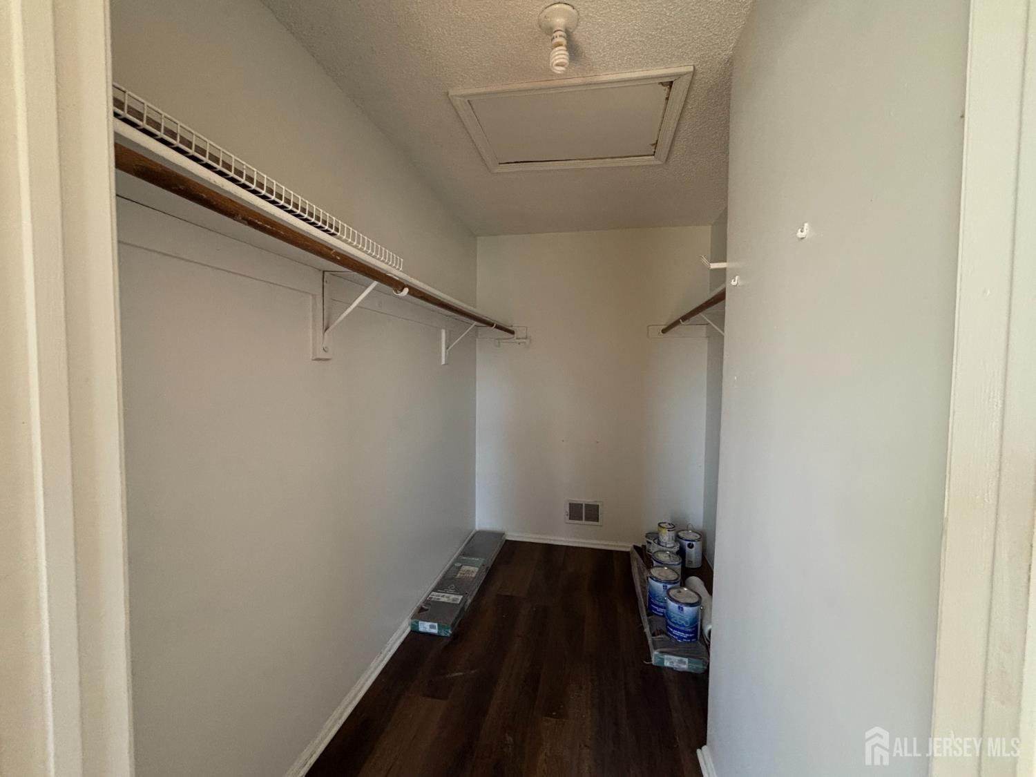 17 Pembrook Avenue, North Brunswick, NJ, 08902 image 16