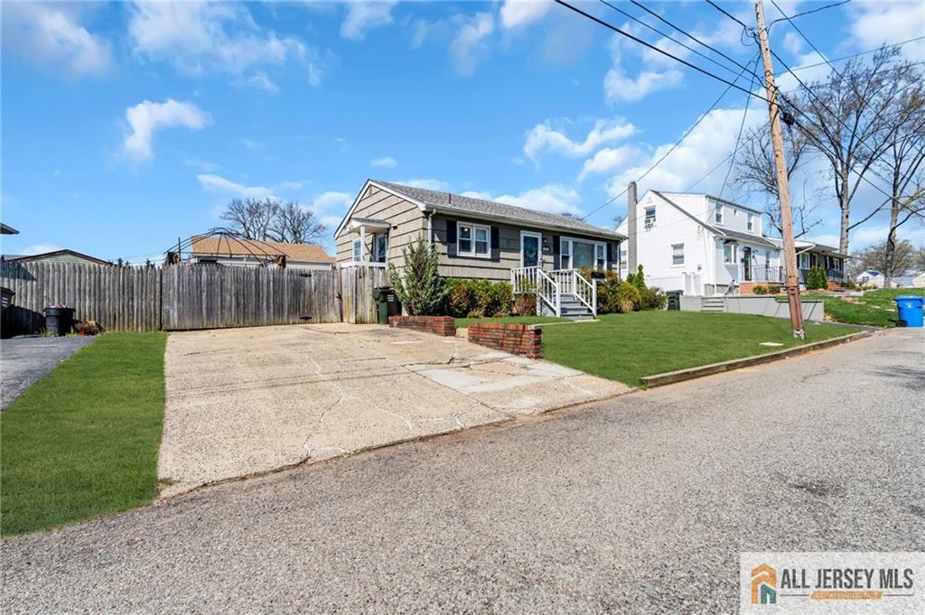 25 Woodview Avenue Image 4