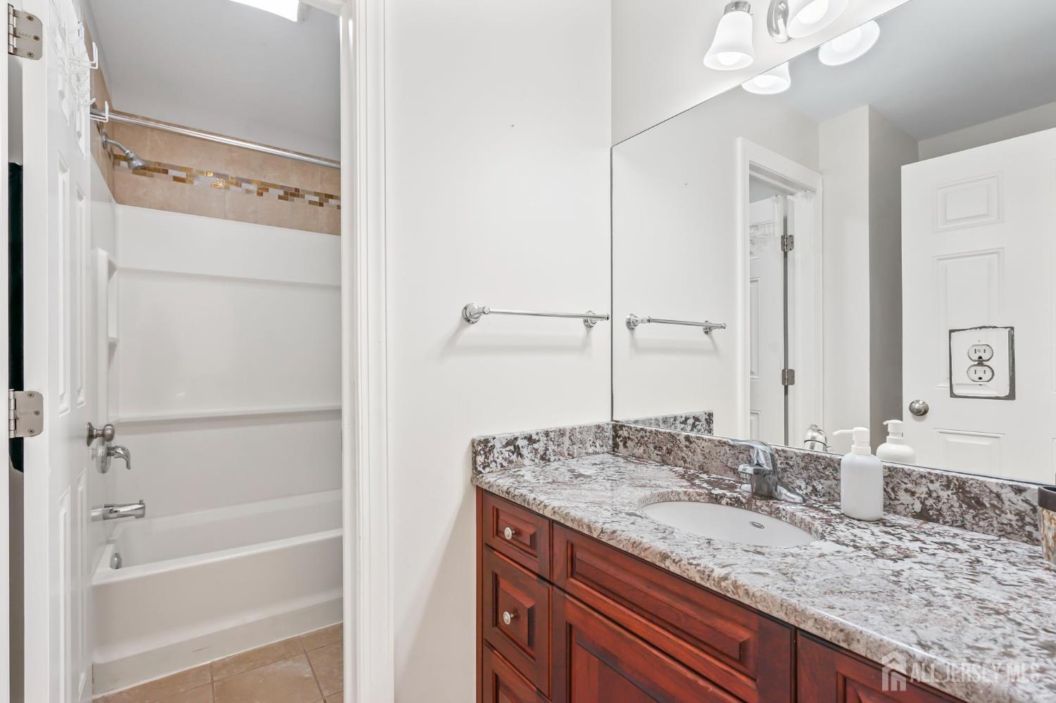 39 Friendship Road, Cranbury, NJ, 08512 image 24