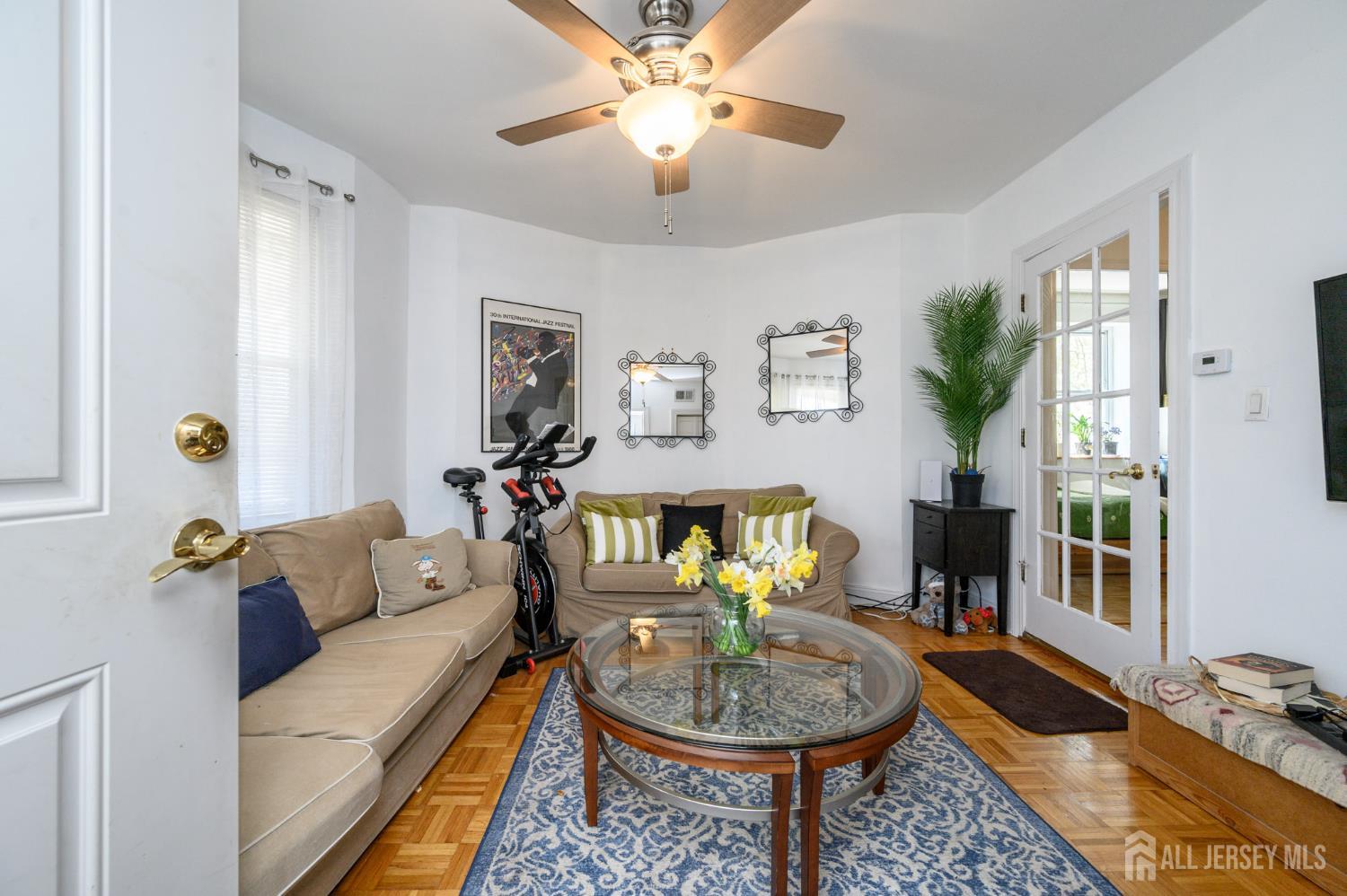 513 E Price Street Image 4