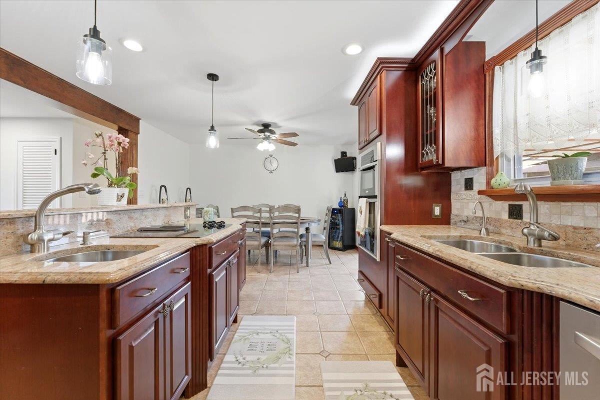 16 Hogback Road Image 5