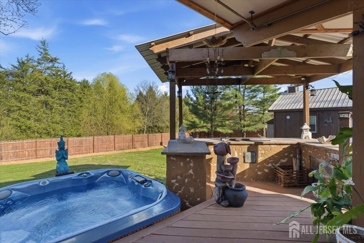 16 Hogback Road Image 4