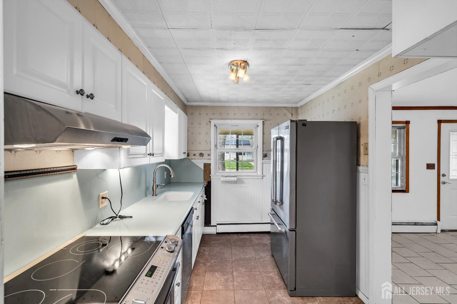 52 Walnut Street, Edison, NJ, 08817 image 42
