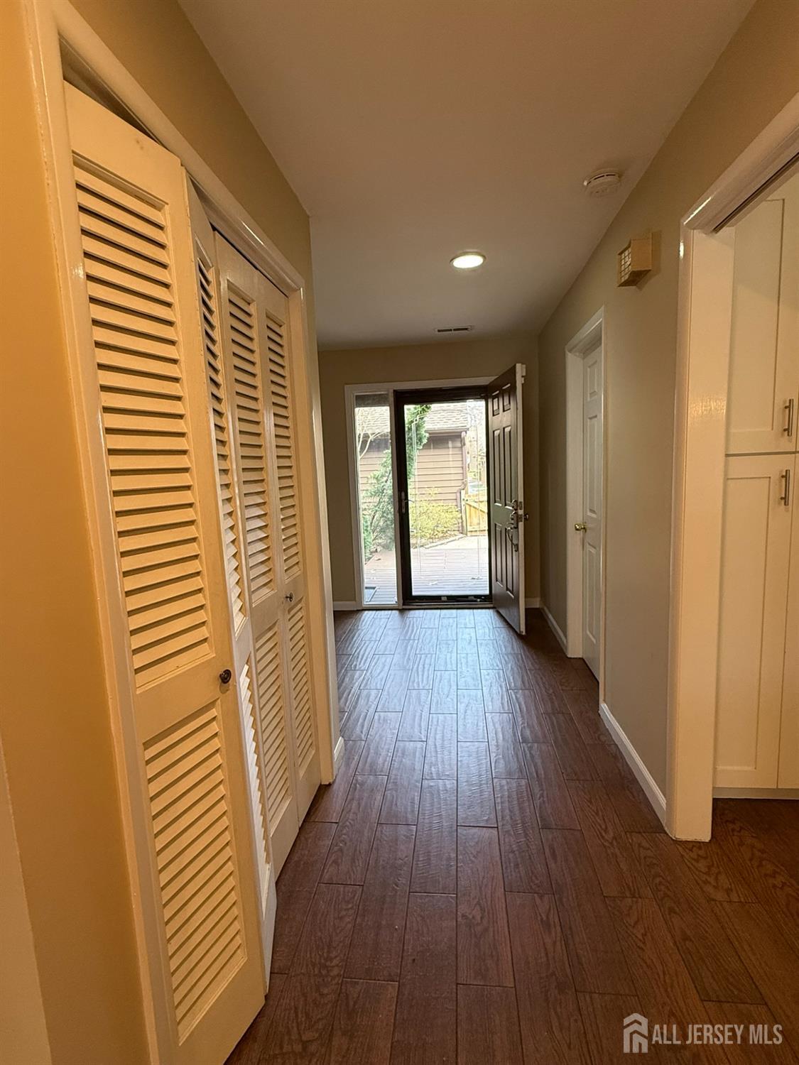 54 Holly Court, Edison, NJ, 08820 image 14