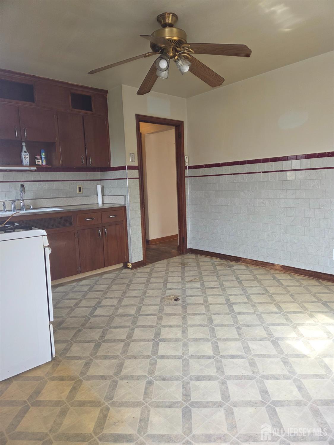 83 Daniel Street, Port Reading, NJ, 07064 image 7