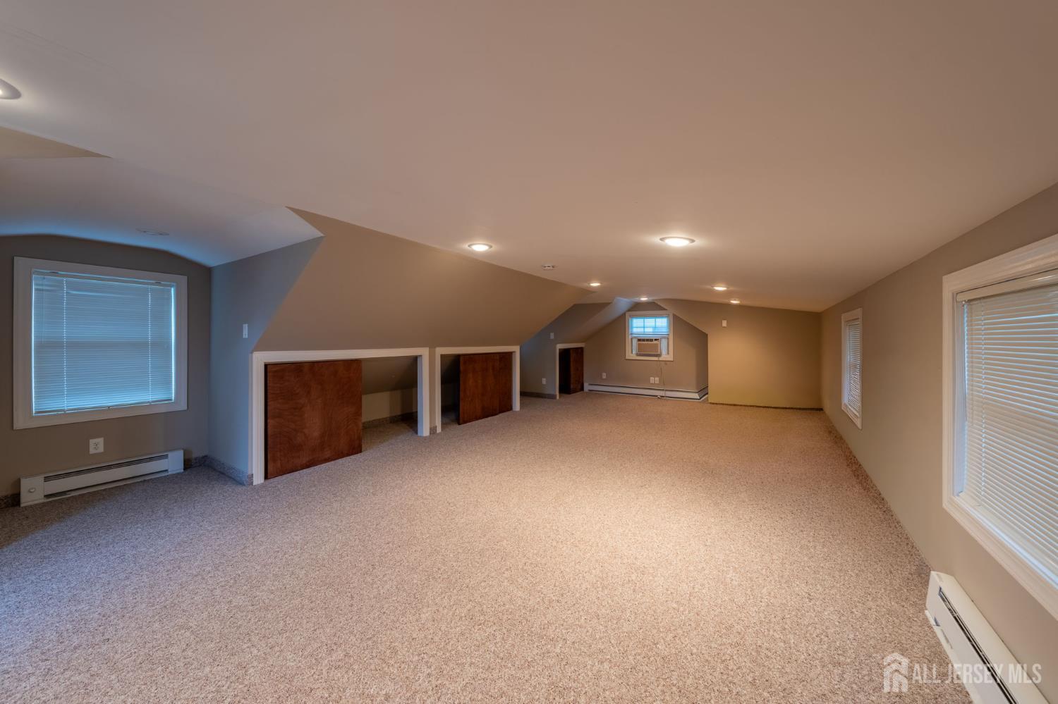 41 Clover Avenue, Colonia, NJ, 07067 image 17