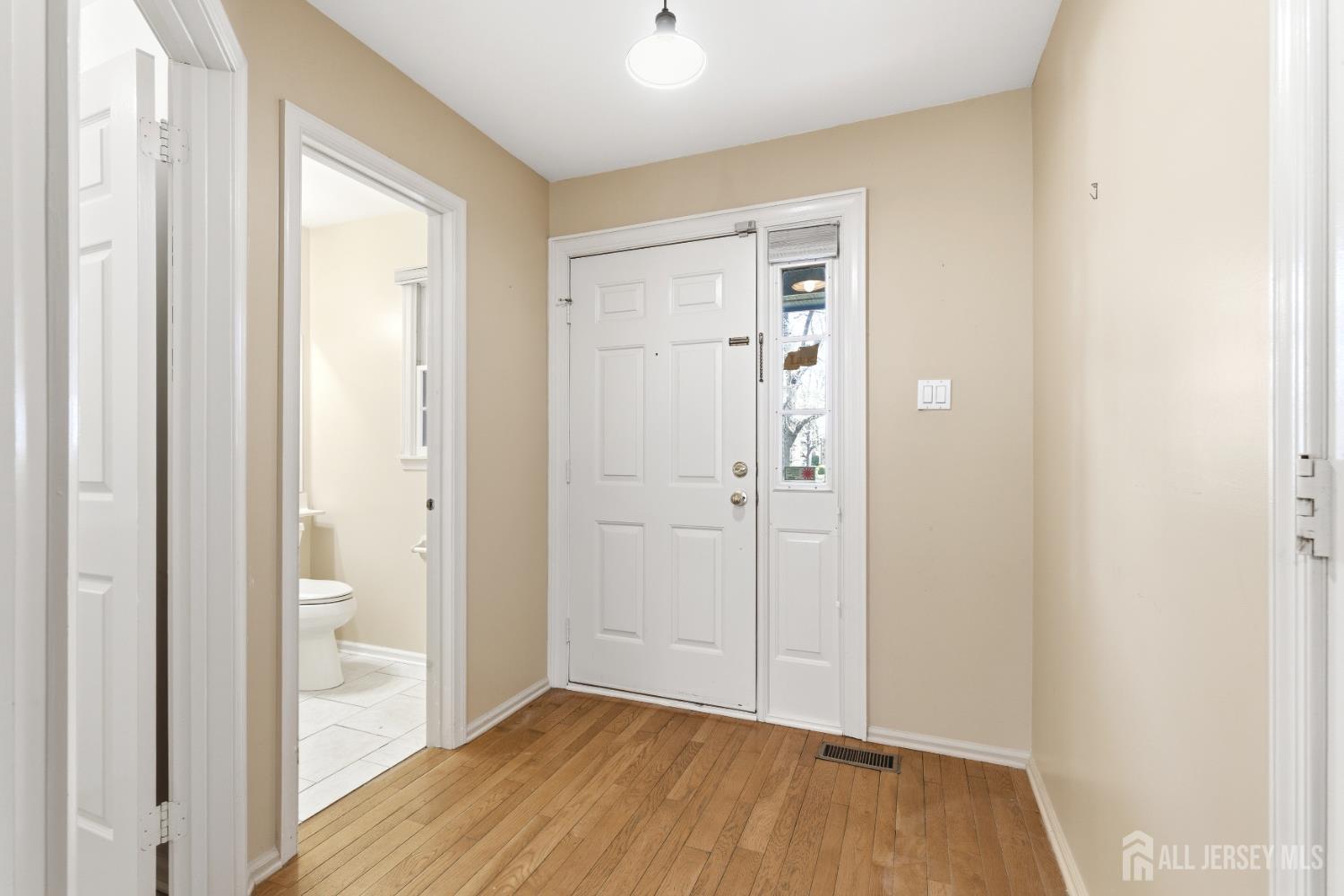 15 Dorchester Drive Image 4