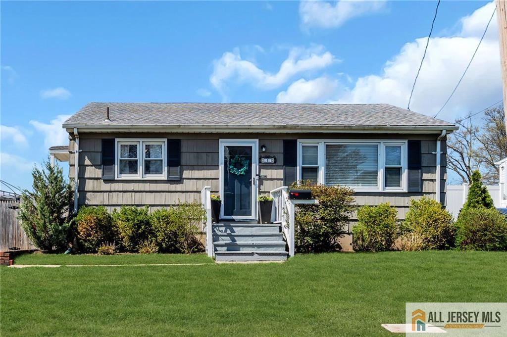 25 Woodview Avenue, Fords, NJ, 08863