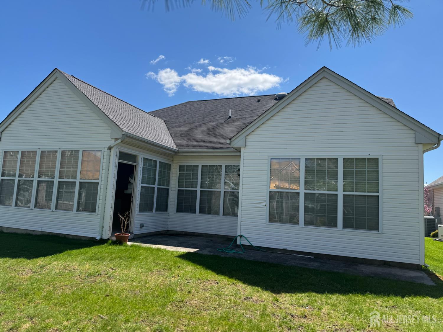 255 Spring Meadow Way Image 3