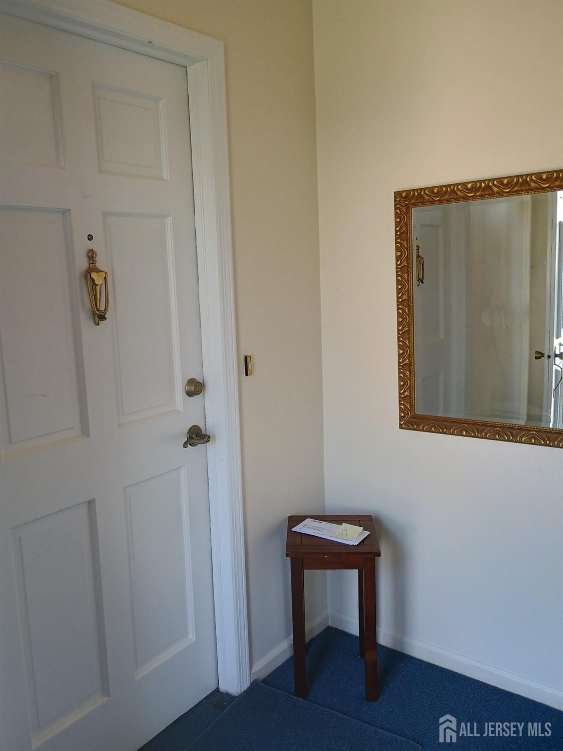 317-B Stowe Lane B Image 5