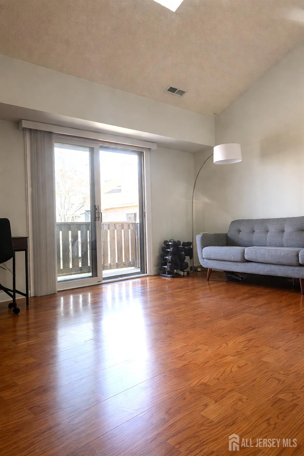 4910 Ravens Crest Dr Drive Image 3