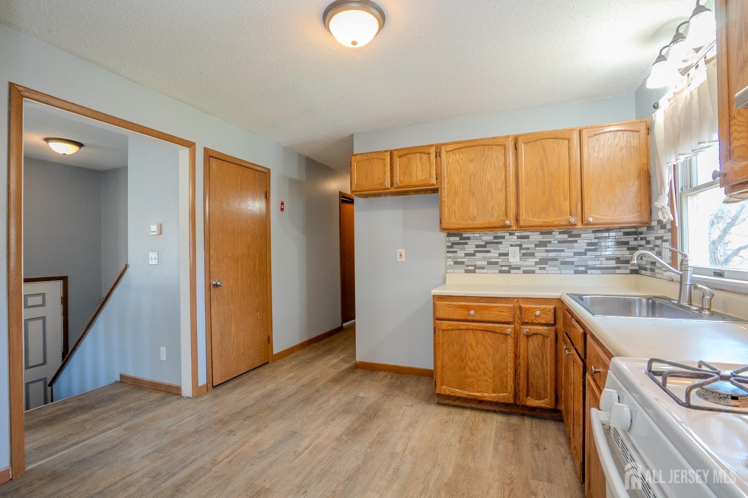 1834 Holly Road, North Brunswick, NJ, 08902 image 9