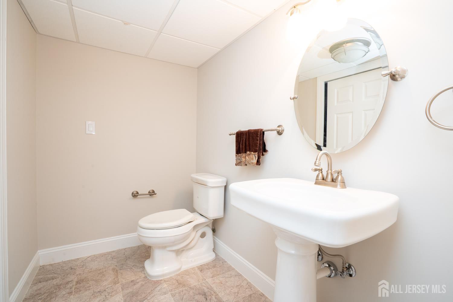 3 Colonial Court, Plainsboro, NJ, 08536 image 49