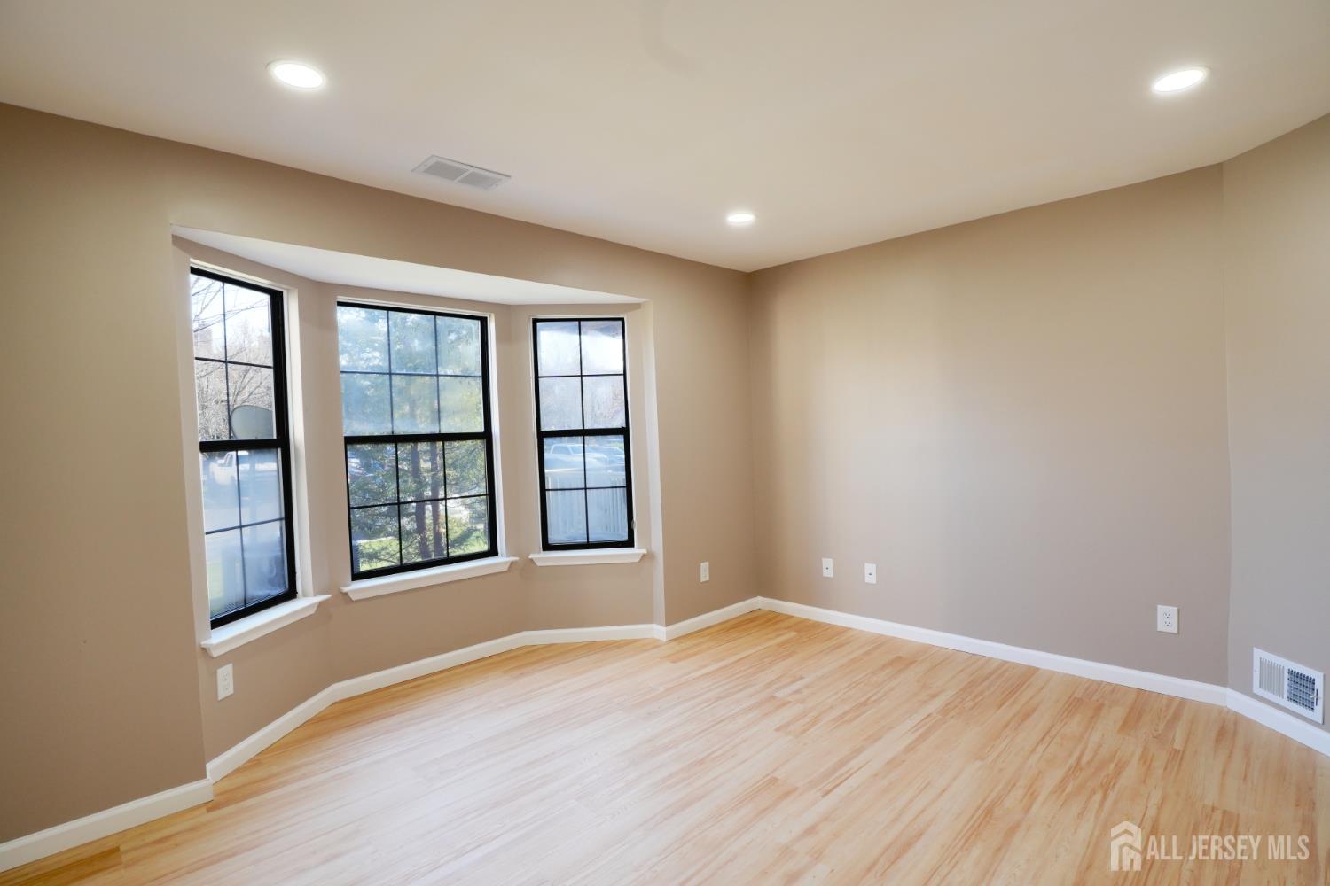 395 Carhart Court, East Brunswick, NJ, 08816 image 16