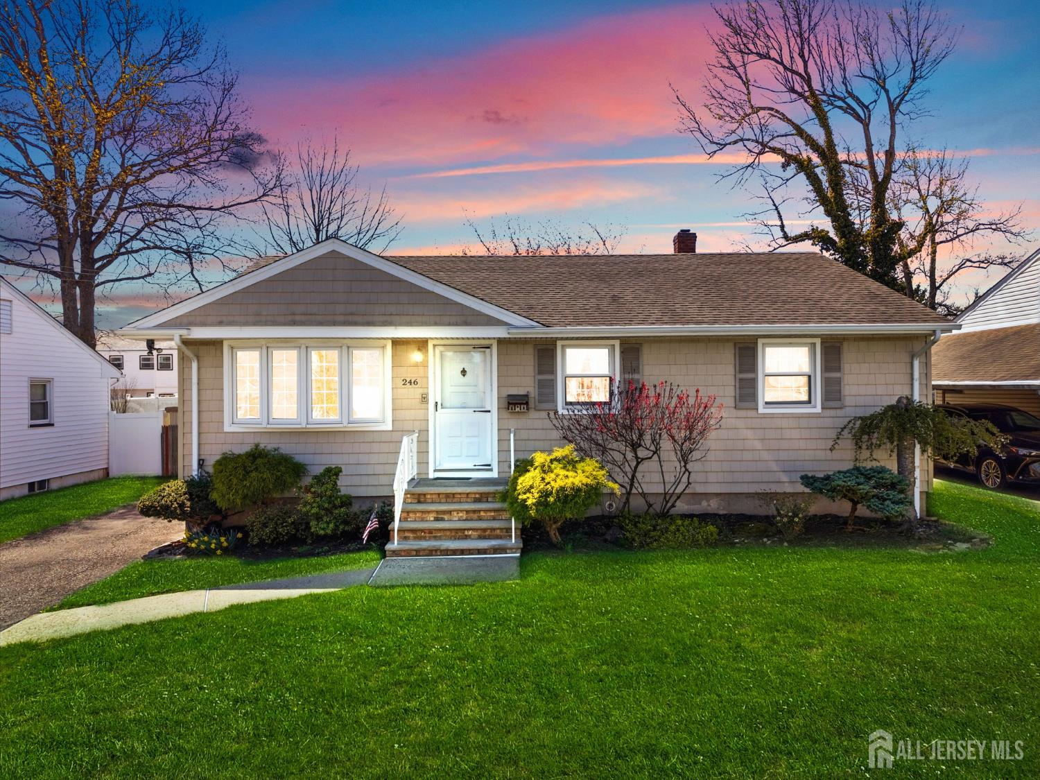 246 E Henry Place, Iselin, NJ, 08830