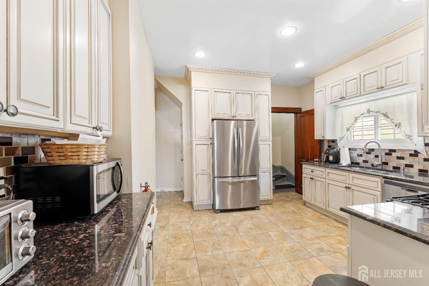 150 W 5th Avenue, Roselle, NJ, 07202 image 9