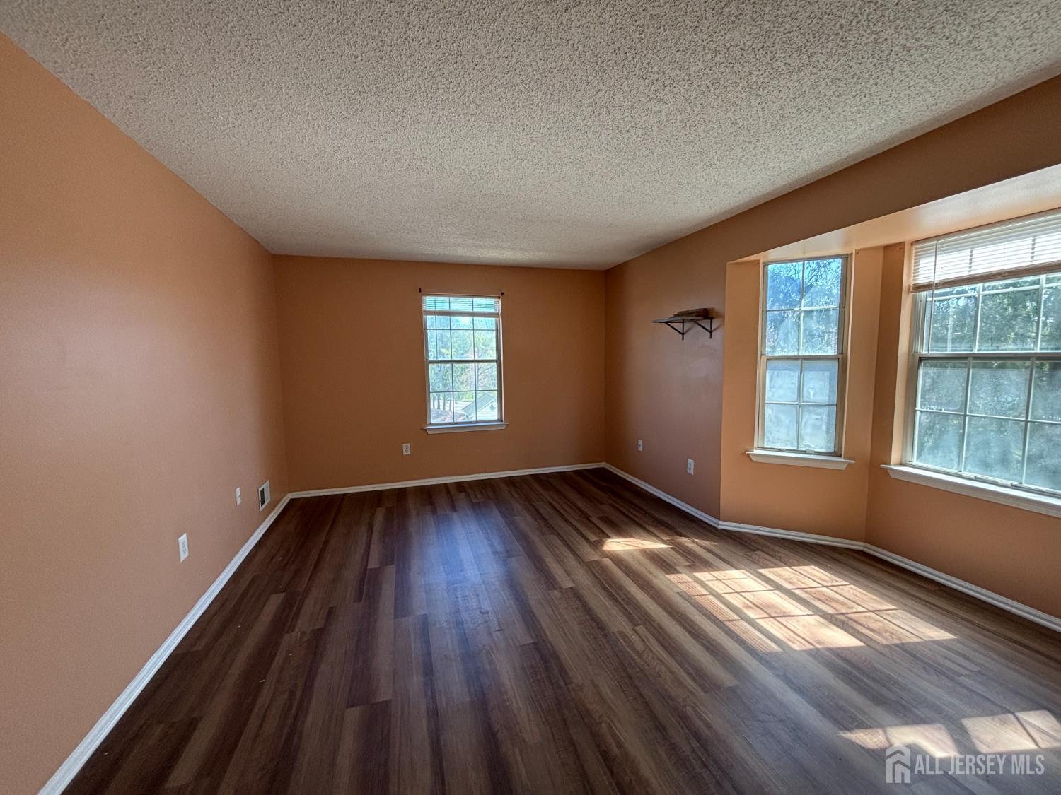 17 Pembrook Avenue, North Brunswick, NJ, 08902 image 12