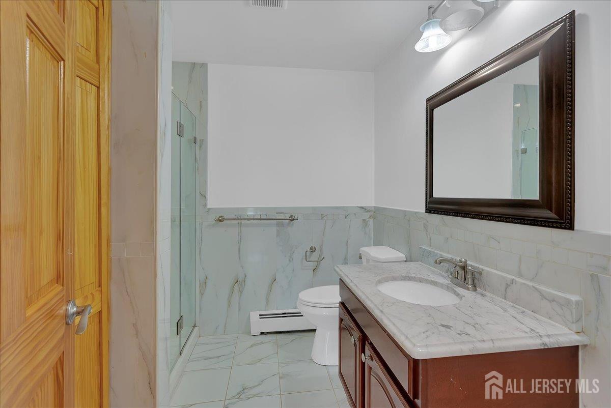 95 E Calvert Avenue, Edison, NJ, 08820 image 26