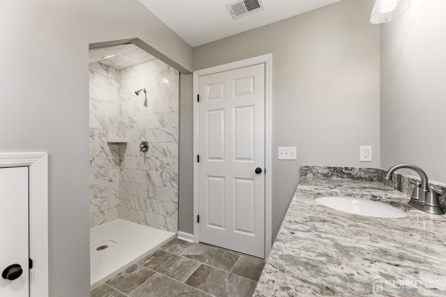 109 Pearl Place, Dunellen, NJ, 08812 image 25