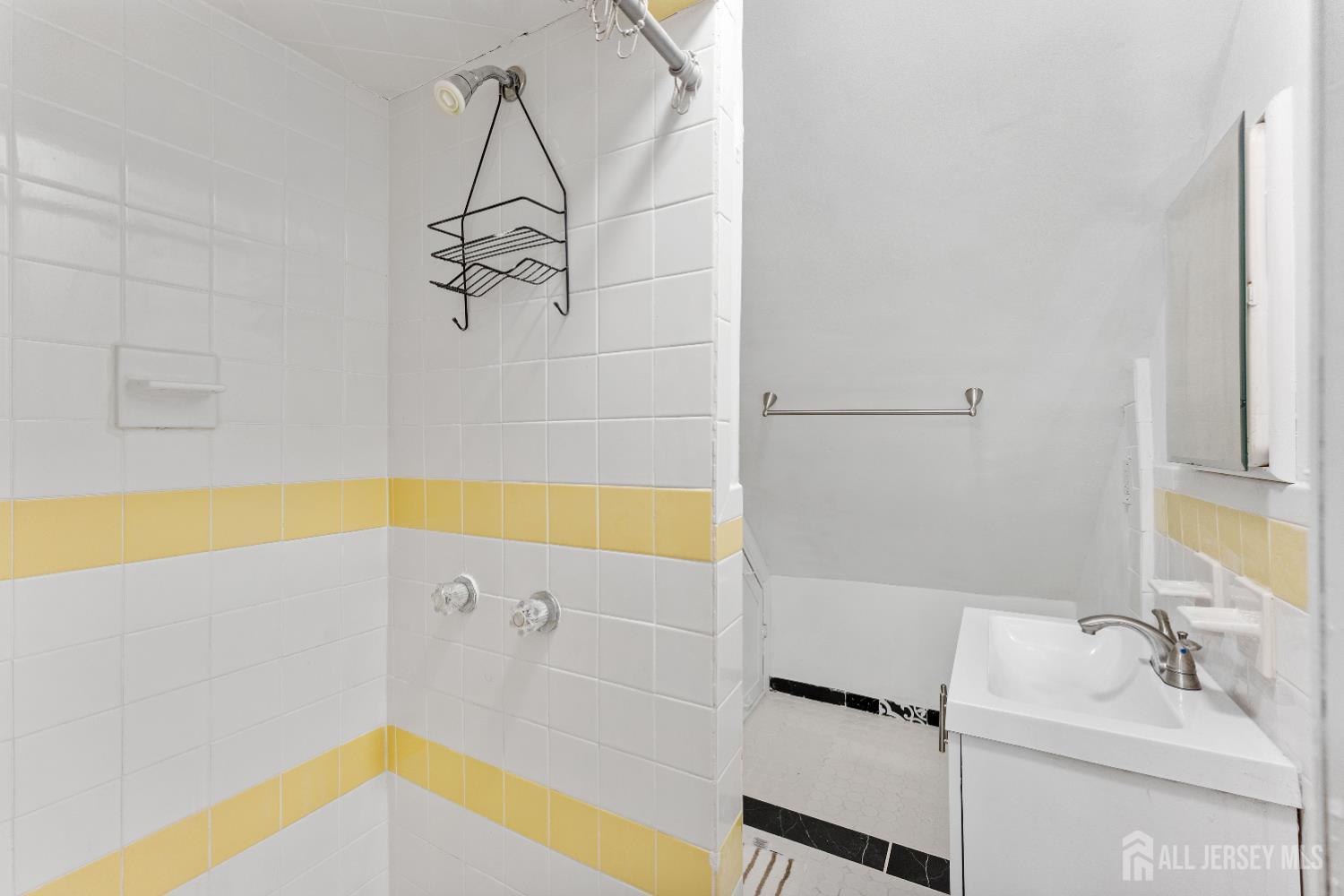 150 W 5th Avenue, Roselle, NJ, 07202 image 25