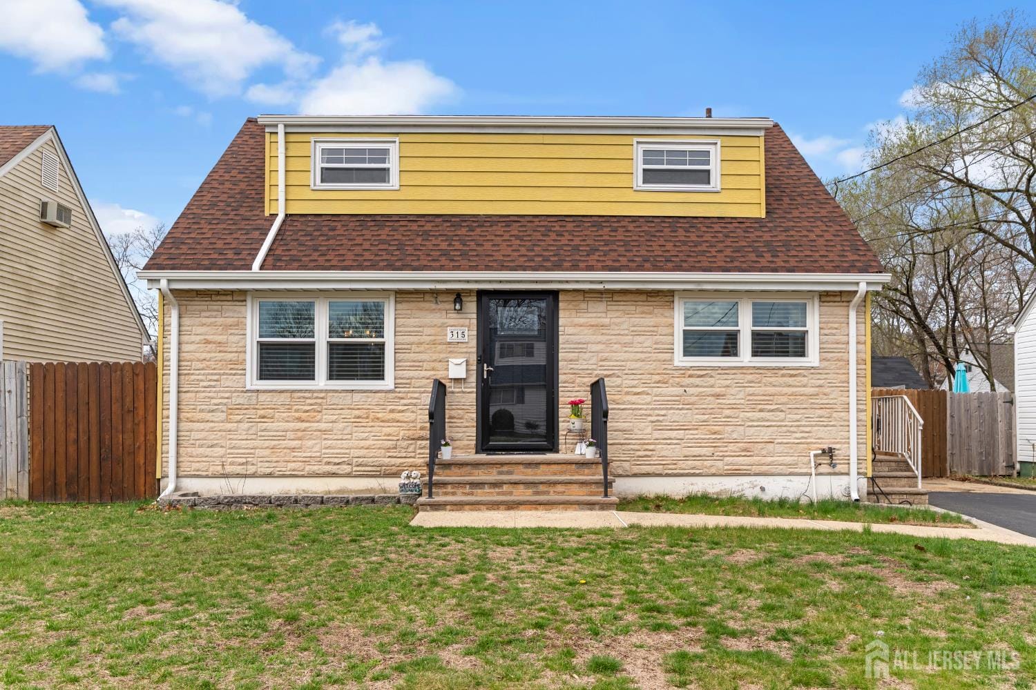 315 Herbert Avenue Image 5