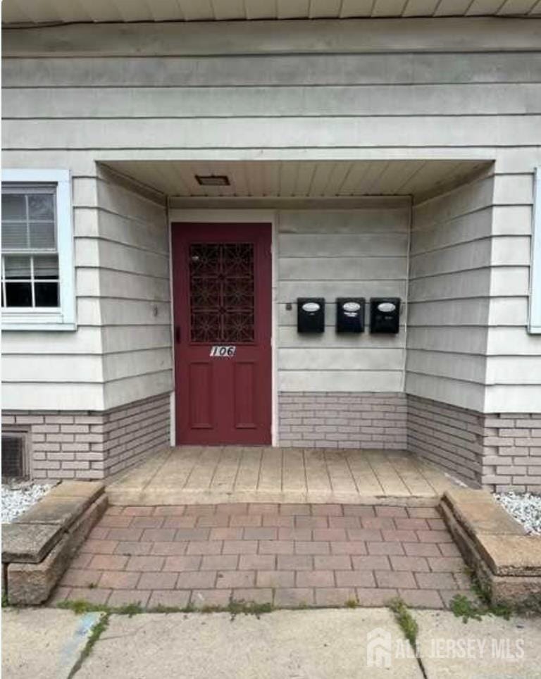 106 Broughton Avenue Image 4