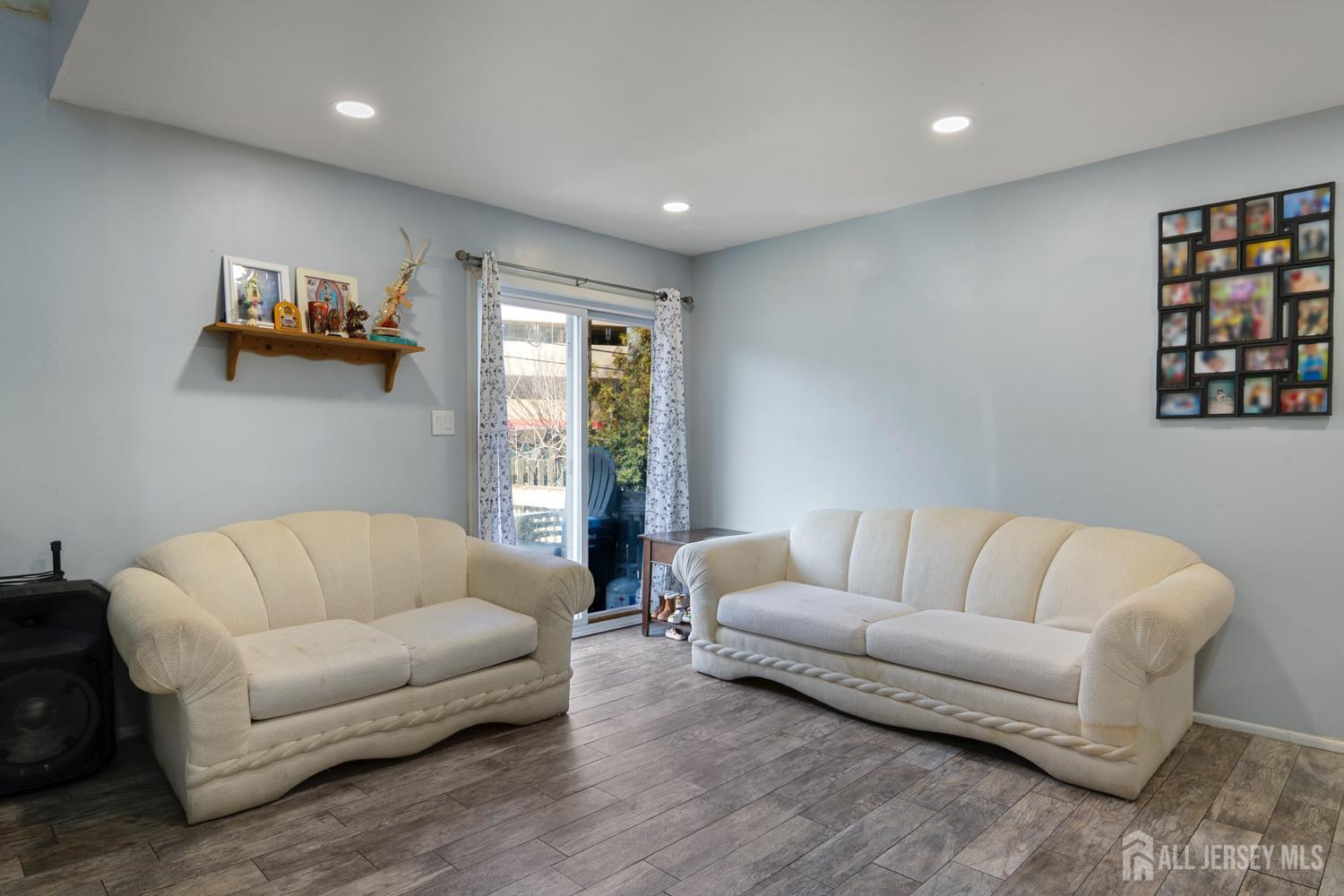 10 Neilson Street H Image 4