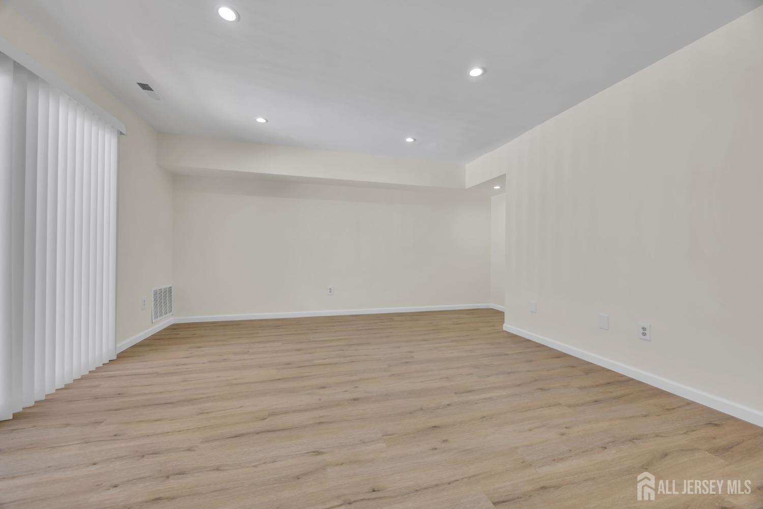 113 Heather Court 113, Edison, NJ, 08820 image 6