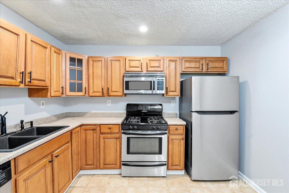 28 Boston Court, Newark, NJ, 07103 image 17