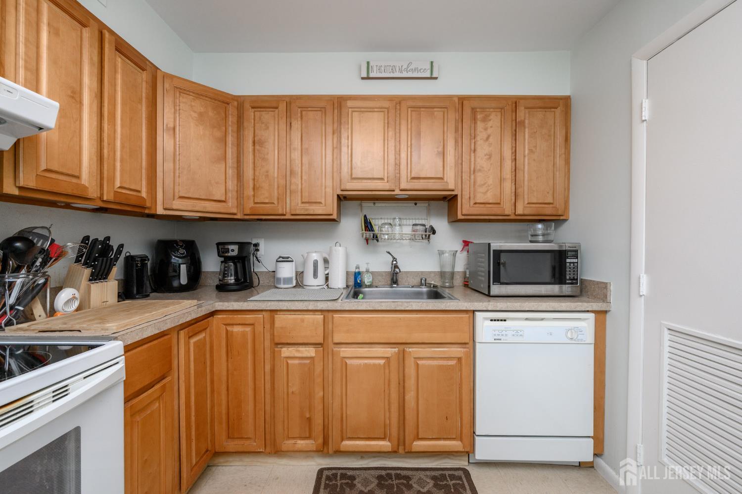 127 Chaucer Road, Mount Laurel, NJ, 08054 image 9