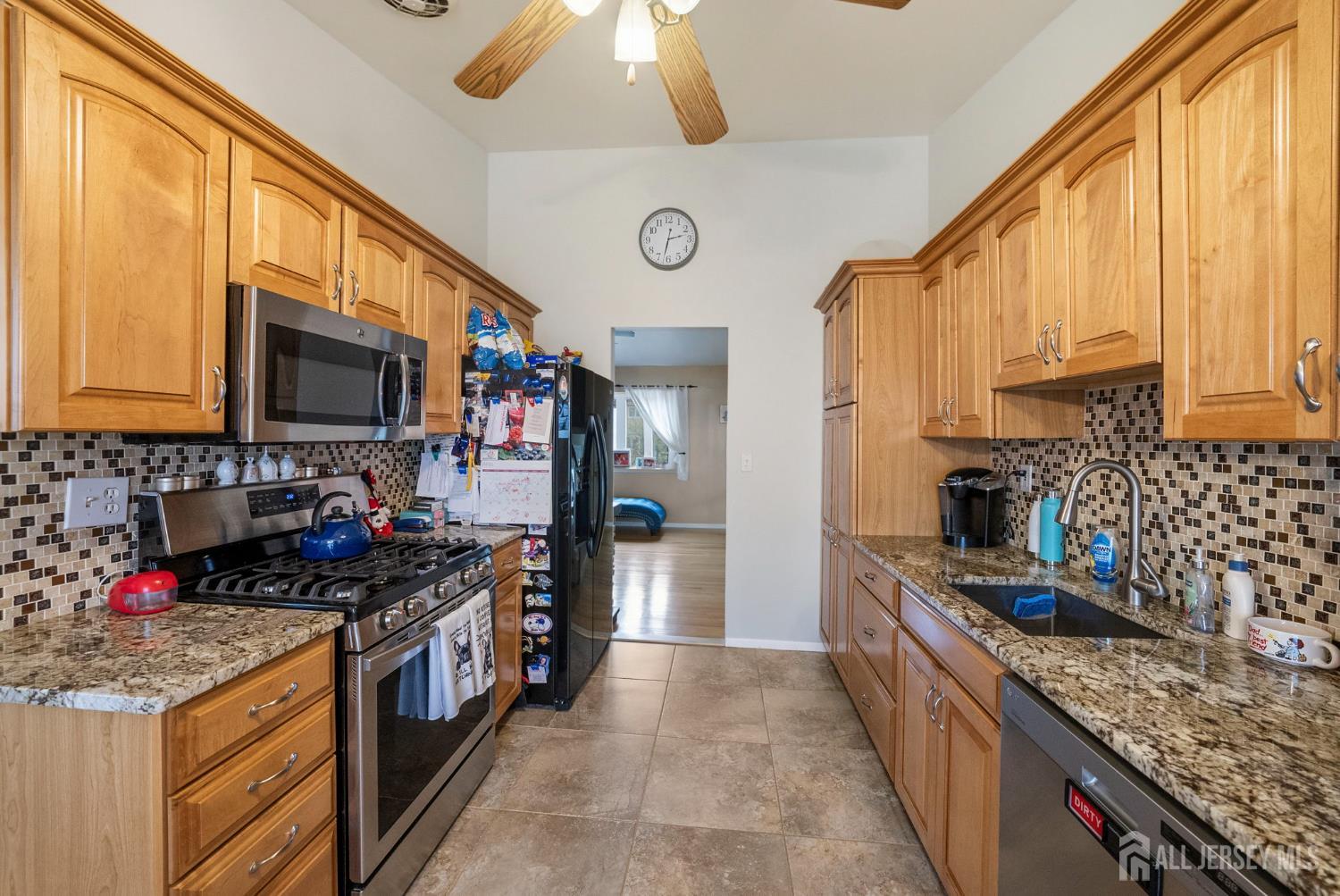 11 Jersey Avenue, Old Bridge, NJ, 08857 image 24