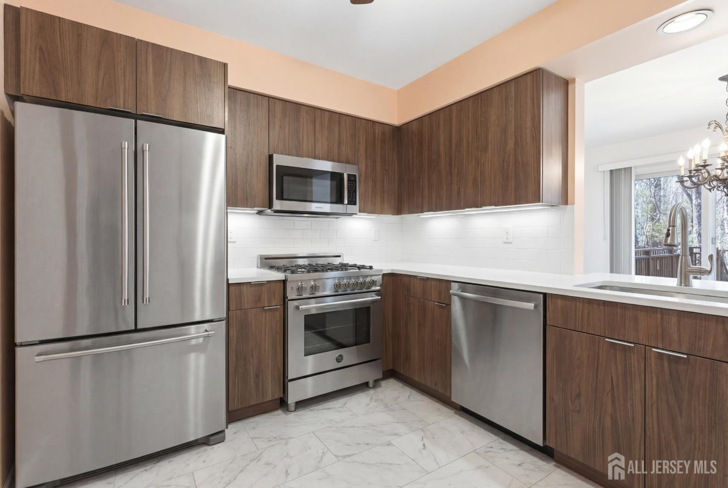 15 Dorchester Drive, East Brunswick, NJ, 08816 image 12