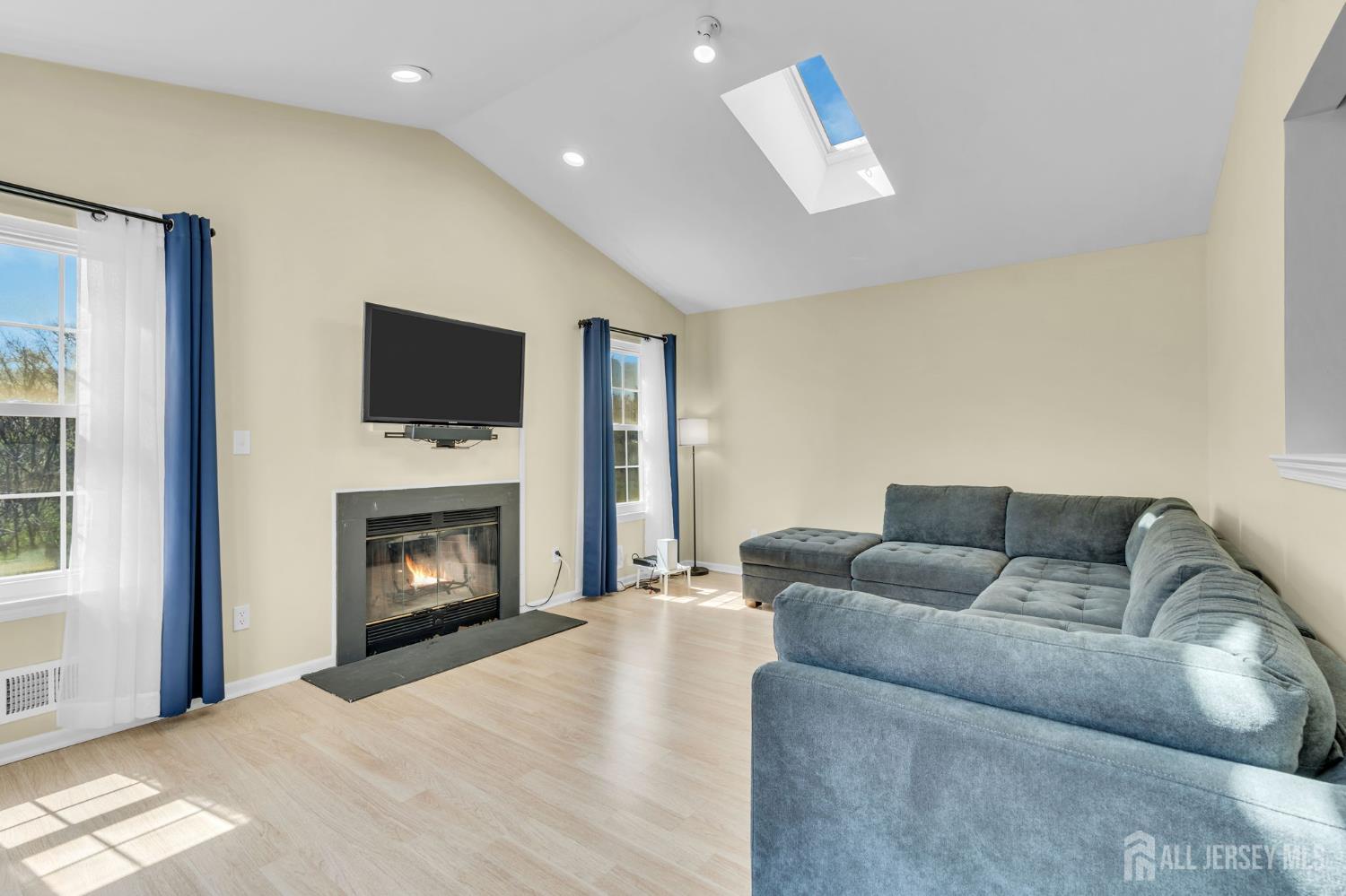 52 Zeller Drive, Franklin Twsp, NJ, 08873 image 23