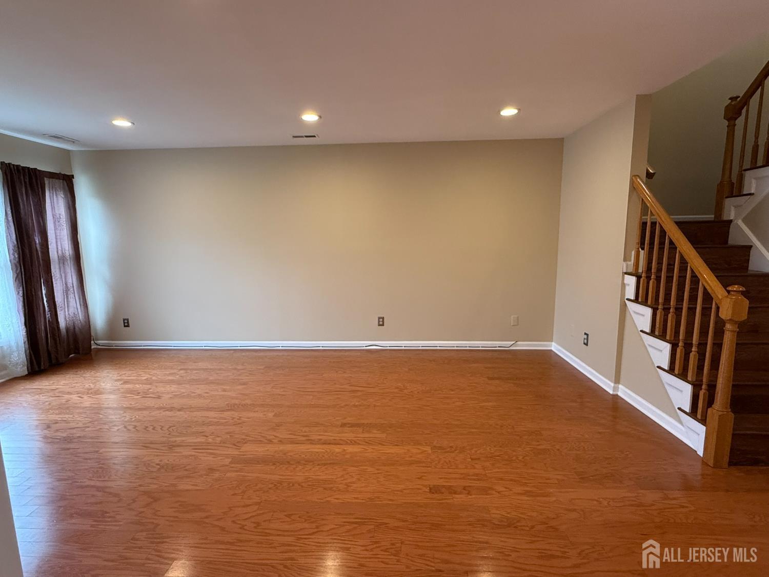 54 Holly Court, Edison, NJ, 08820 image 12