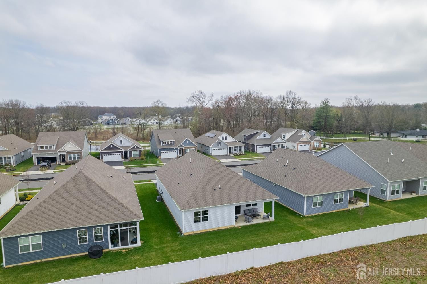 109 Congressional Court Image 4