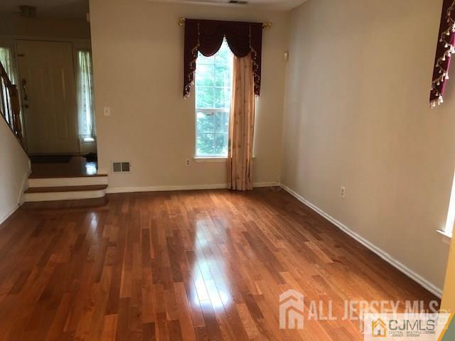 574 Buckingham Drive Image 4